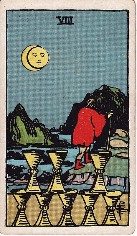 Lá Eight of Cups