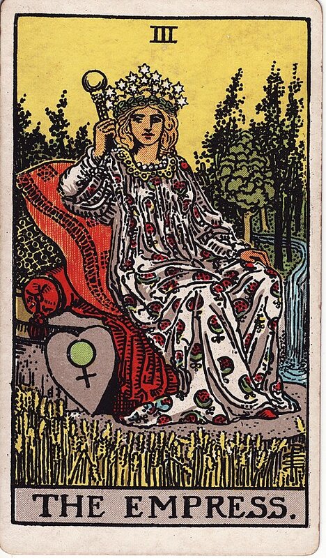 Lá The Empress