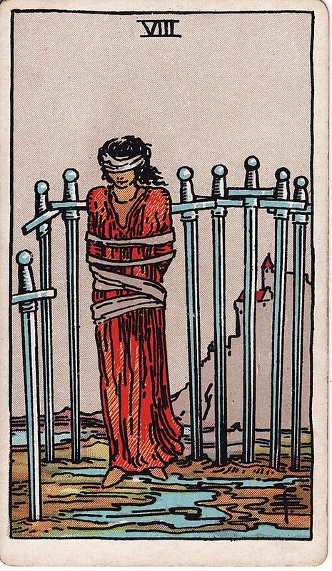 Lá Eight of Swords