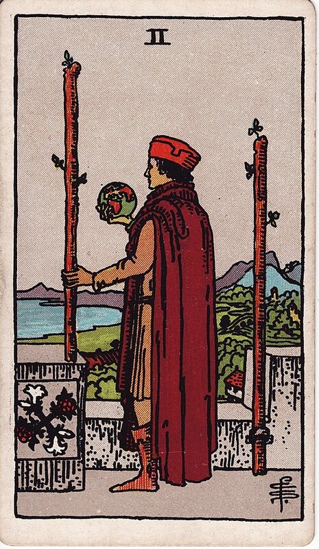 Lá Two of Wands